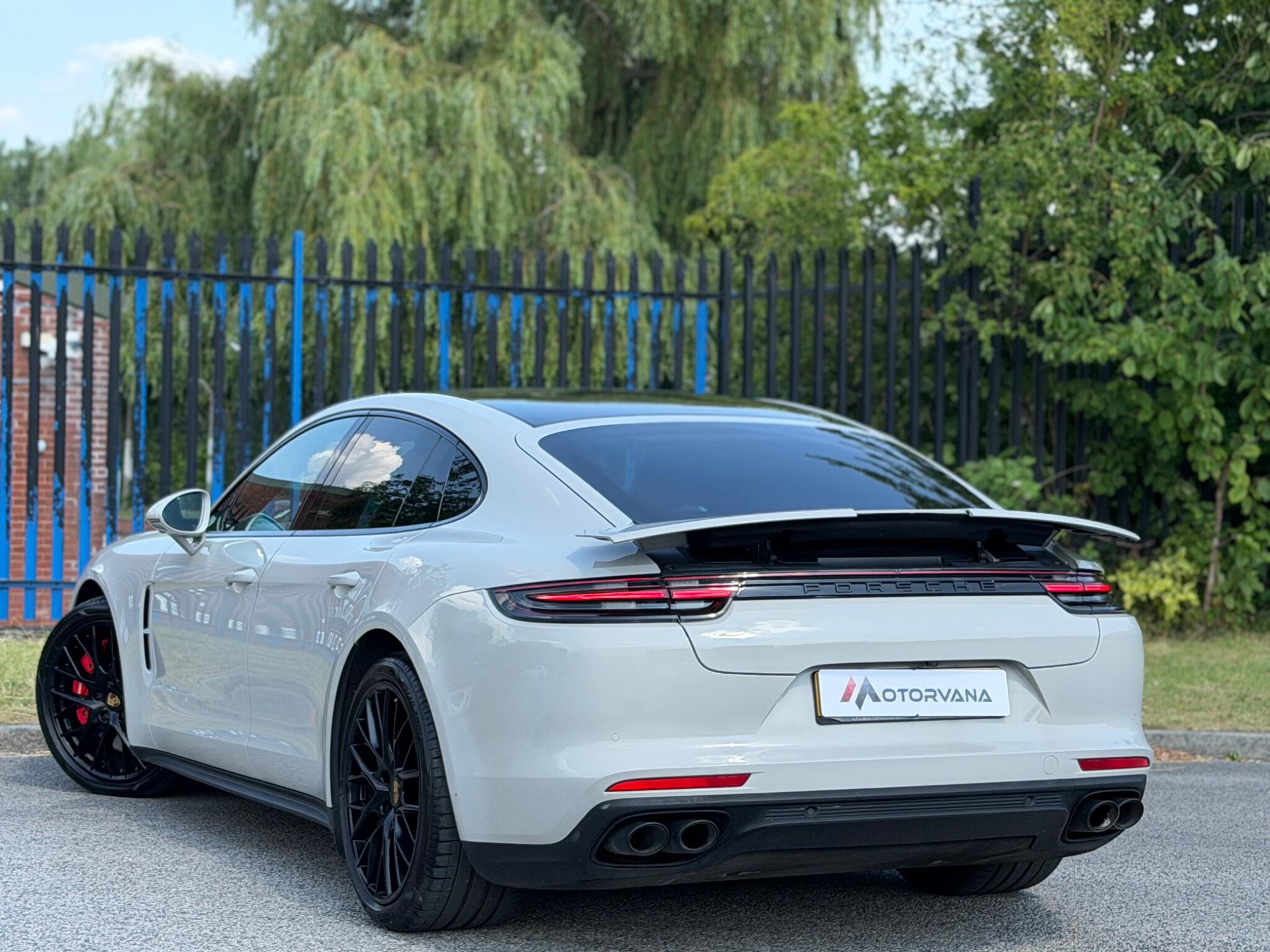 Porsche Panamera view 8