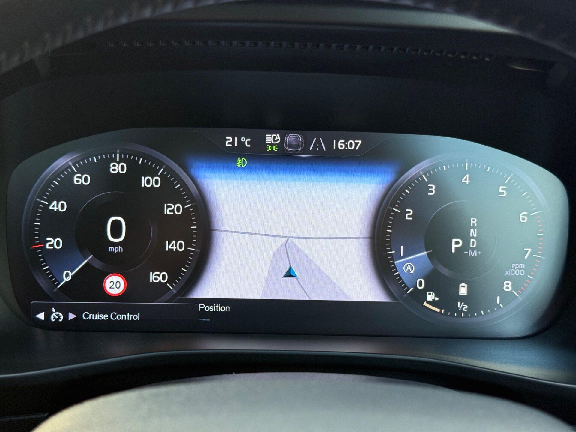 Volvo XC40 view 38
