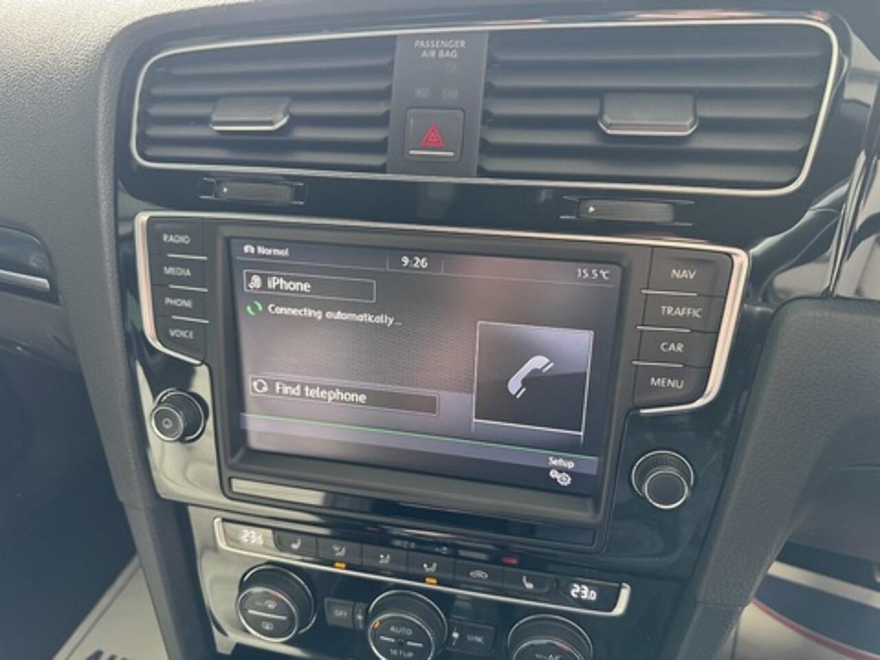 Volkswagen Golf view 16