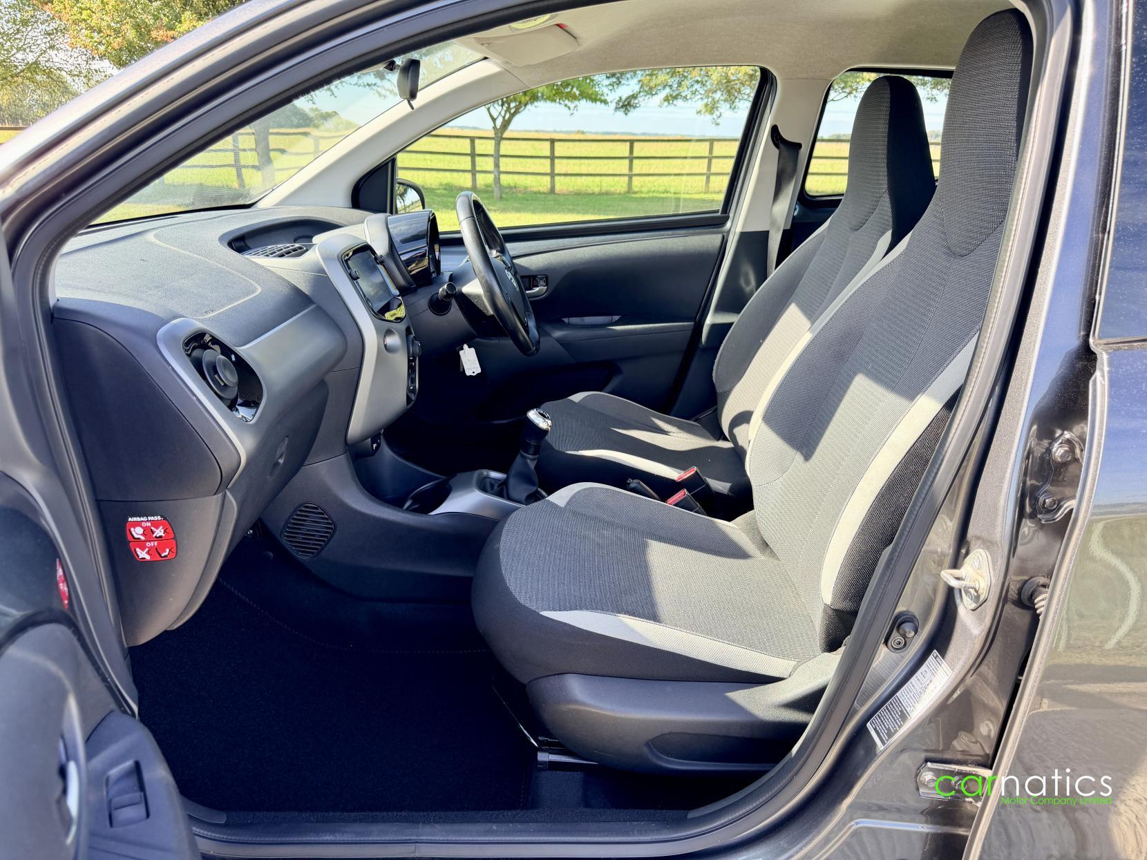 Toyota Aygo view 10