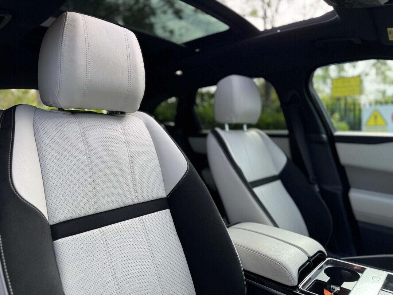 Land Rover Range Rover Velar view 24