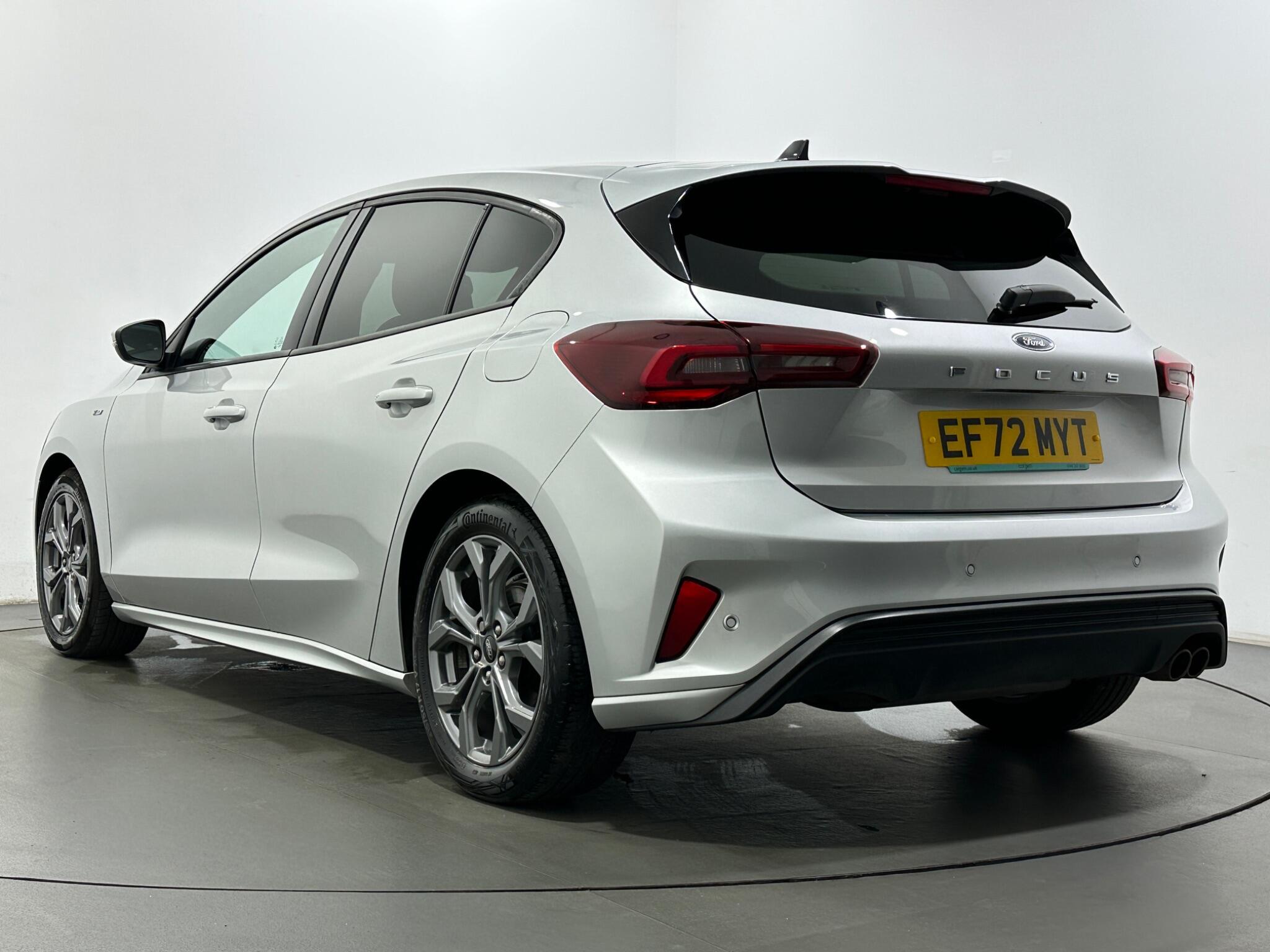 Ford Focus view 47