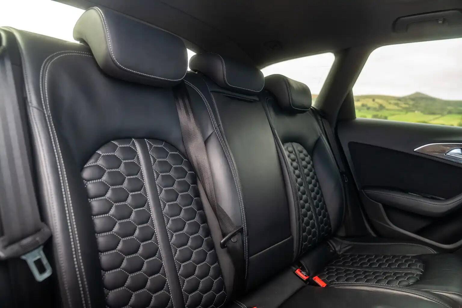 Audi RS6 view 34