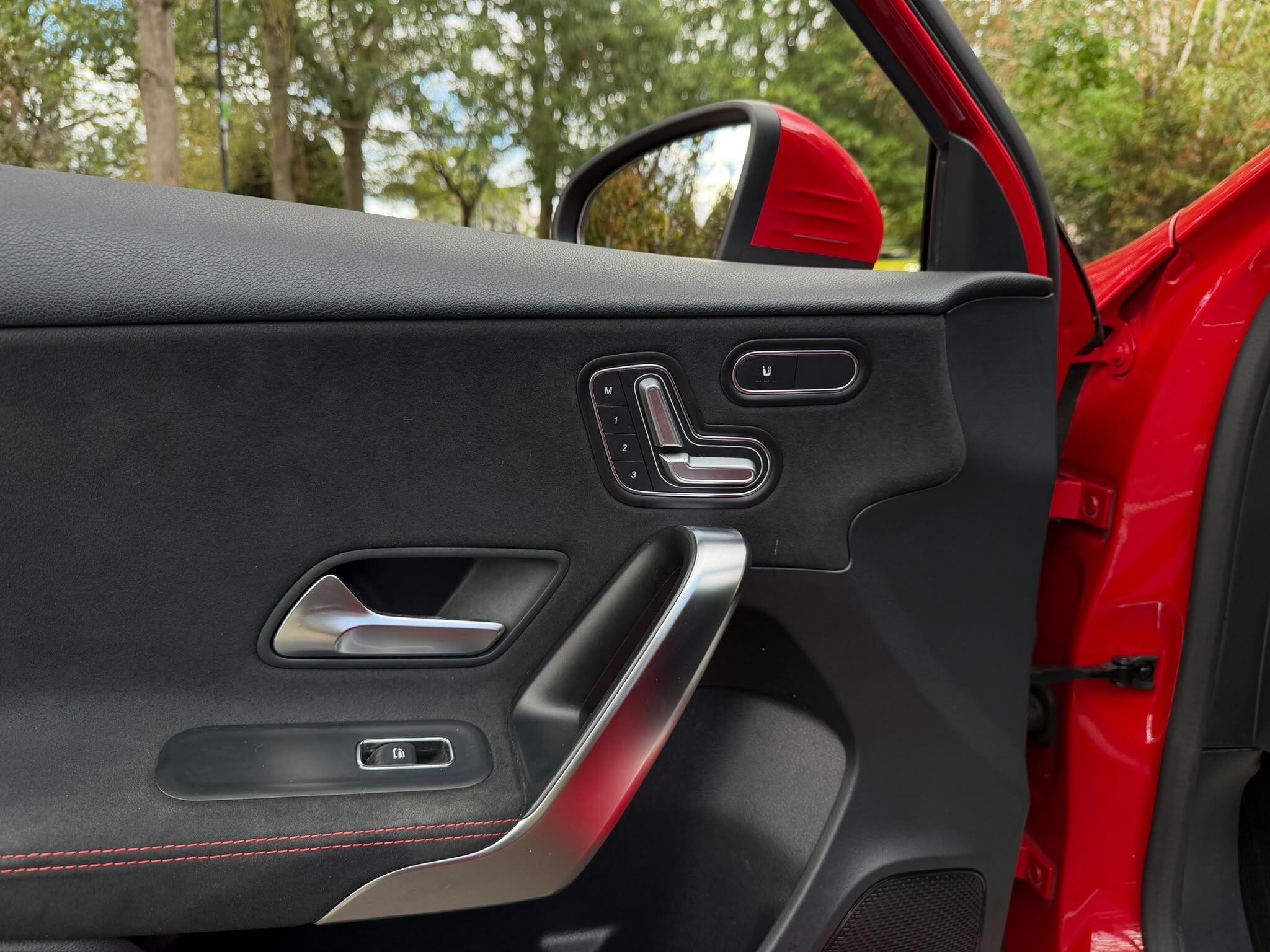 Mercedes-Benz A-Class view 31