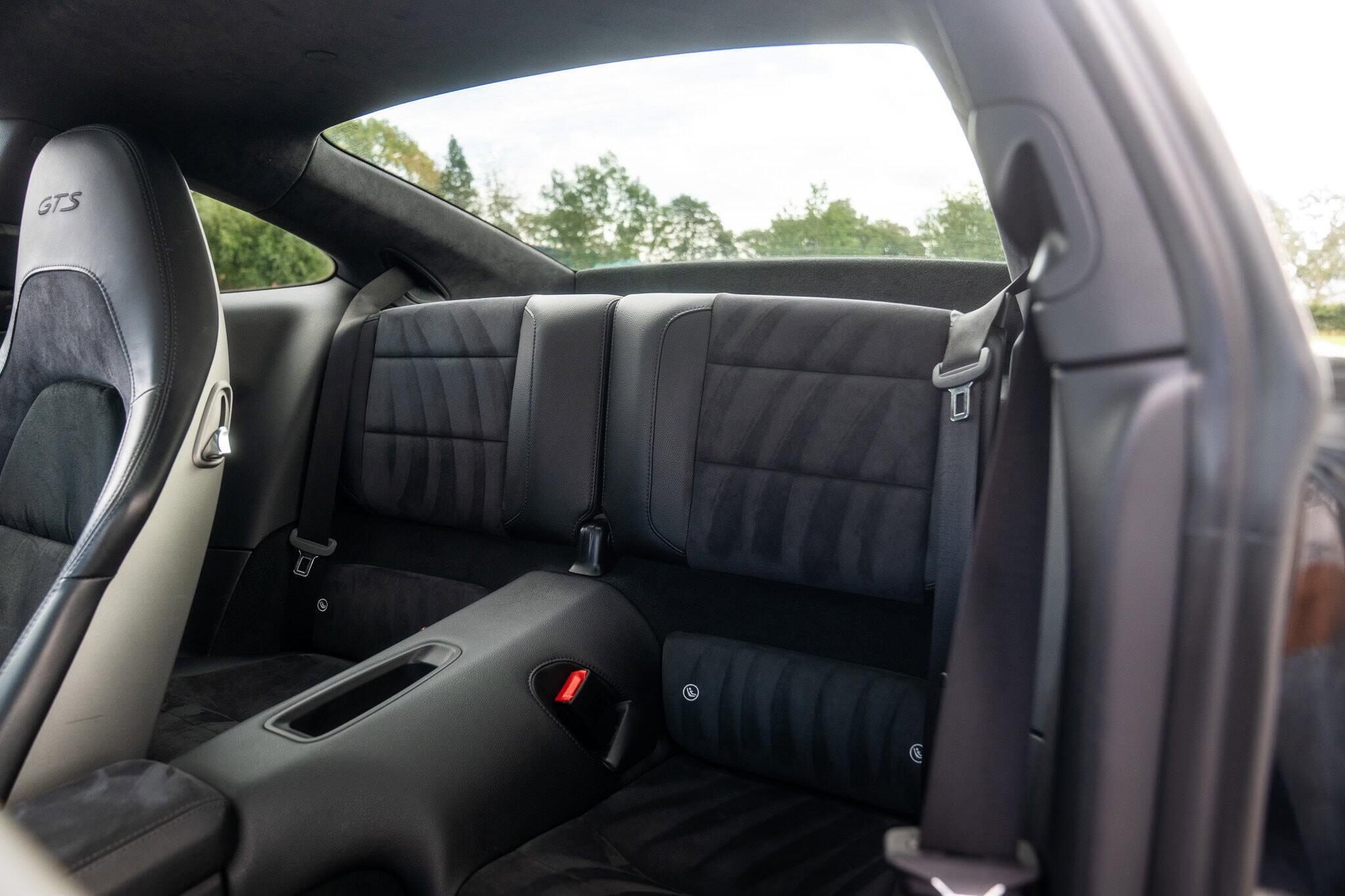 Porsche 911 view 47