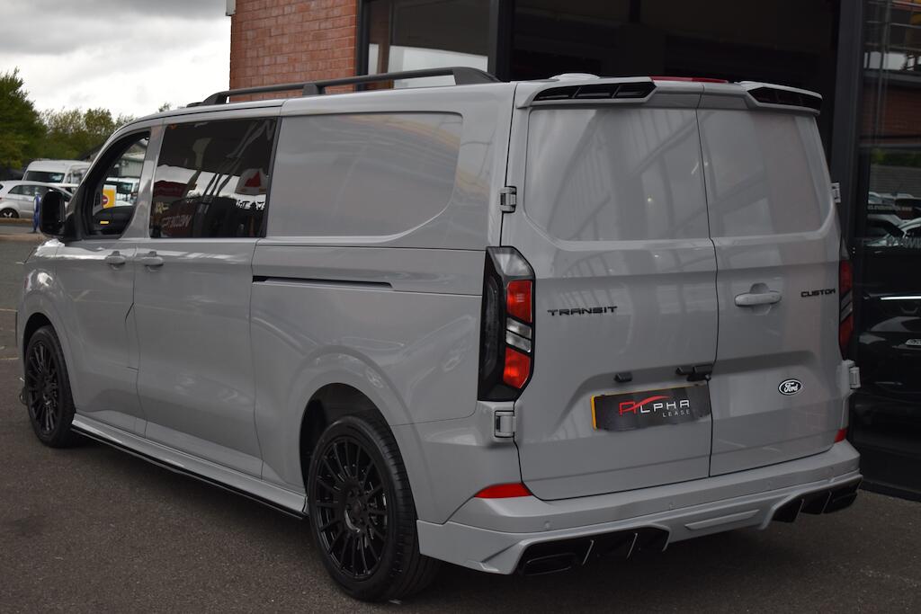 Ford Transit Custom view 18