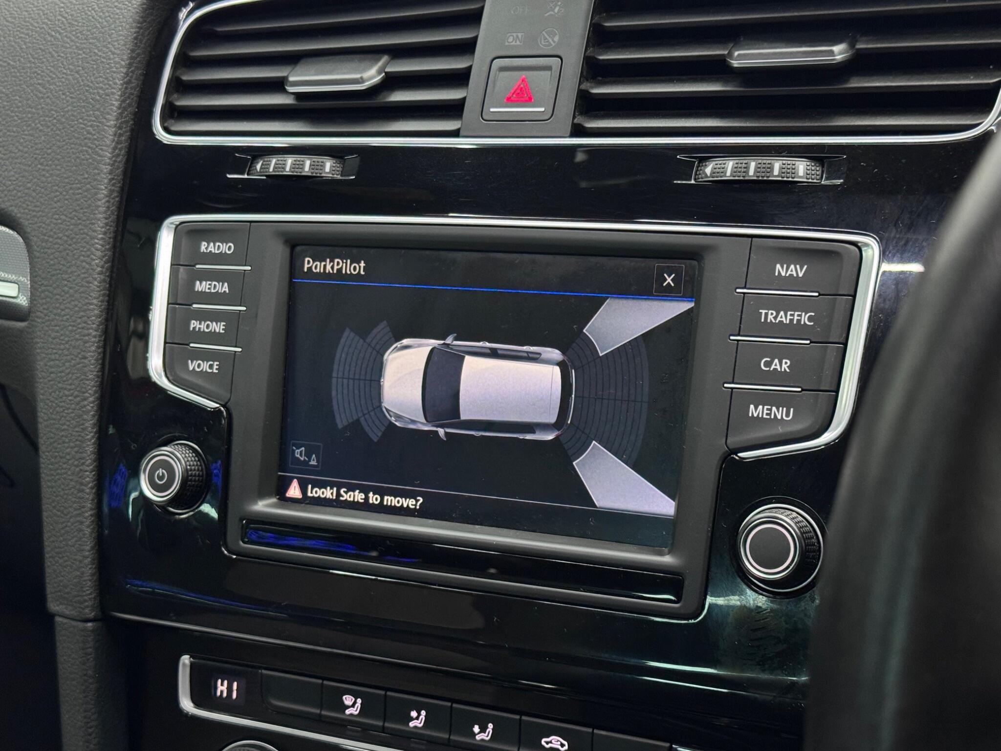 Volkswagen Golf view 15