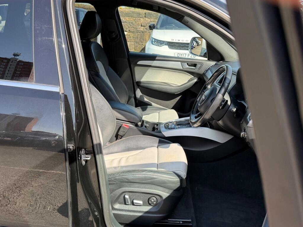 Audi SQ5 view 14
