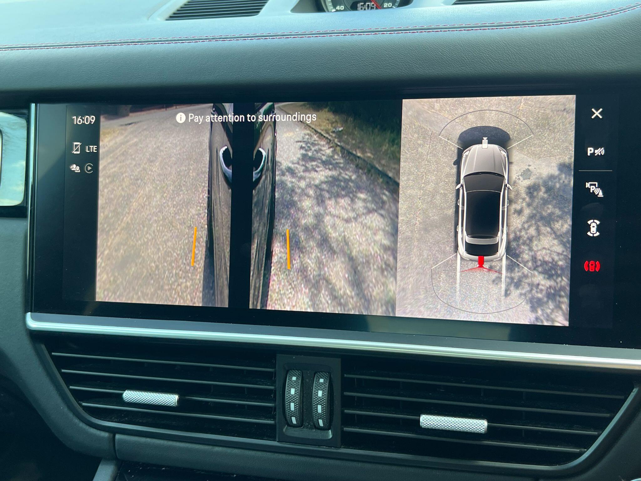 Porsche Cayenne view 20