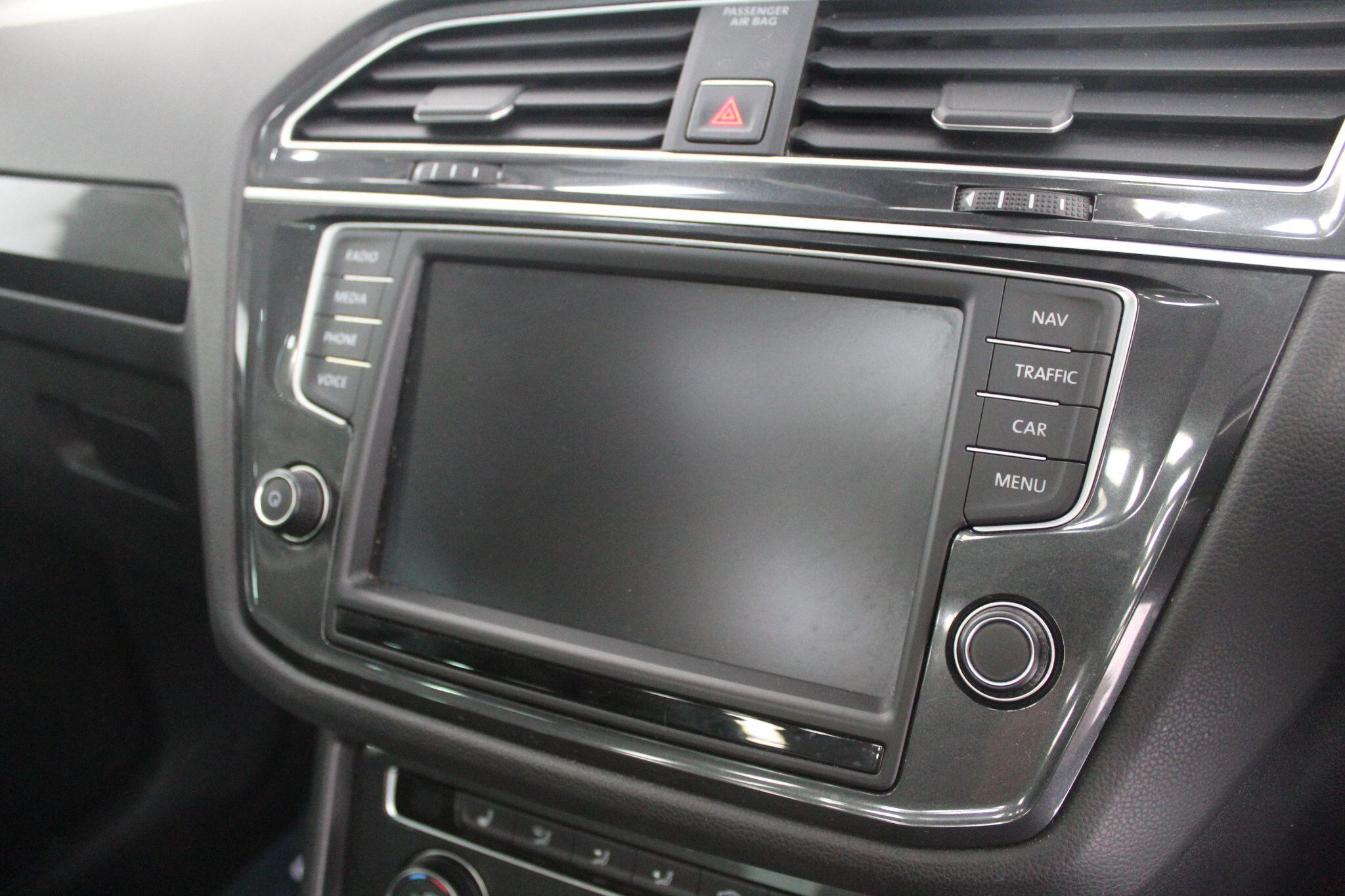 Volkswagen Tiguan view 43