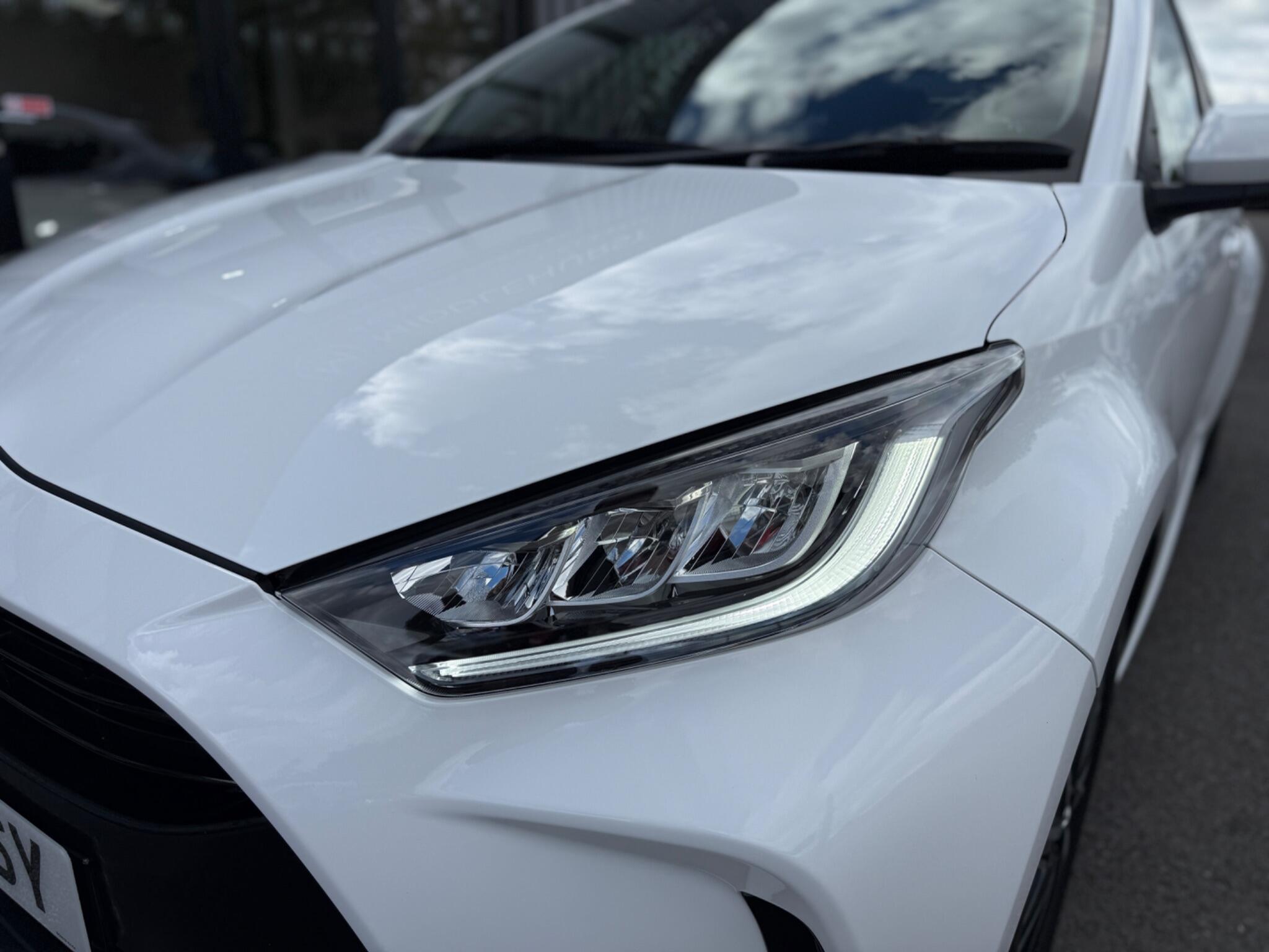 Toyota Yaris view 18