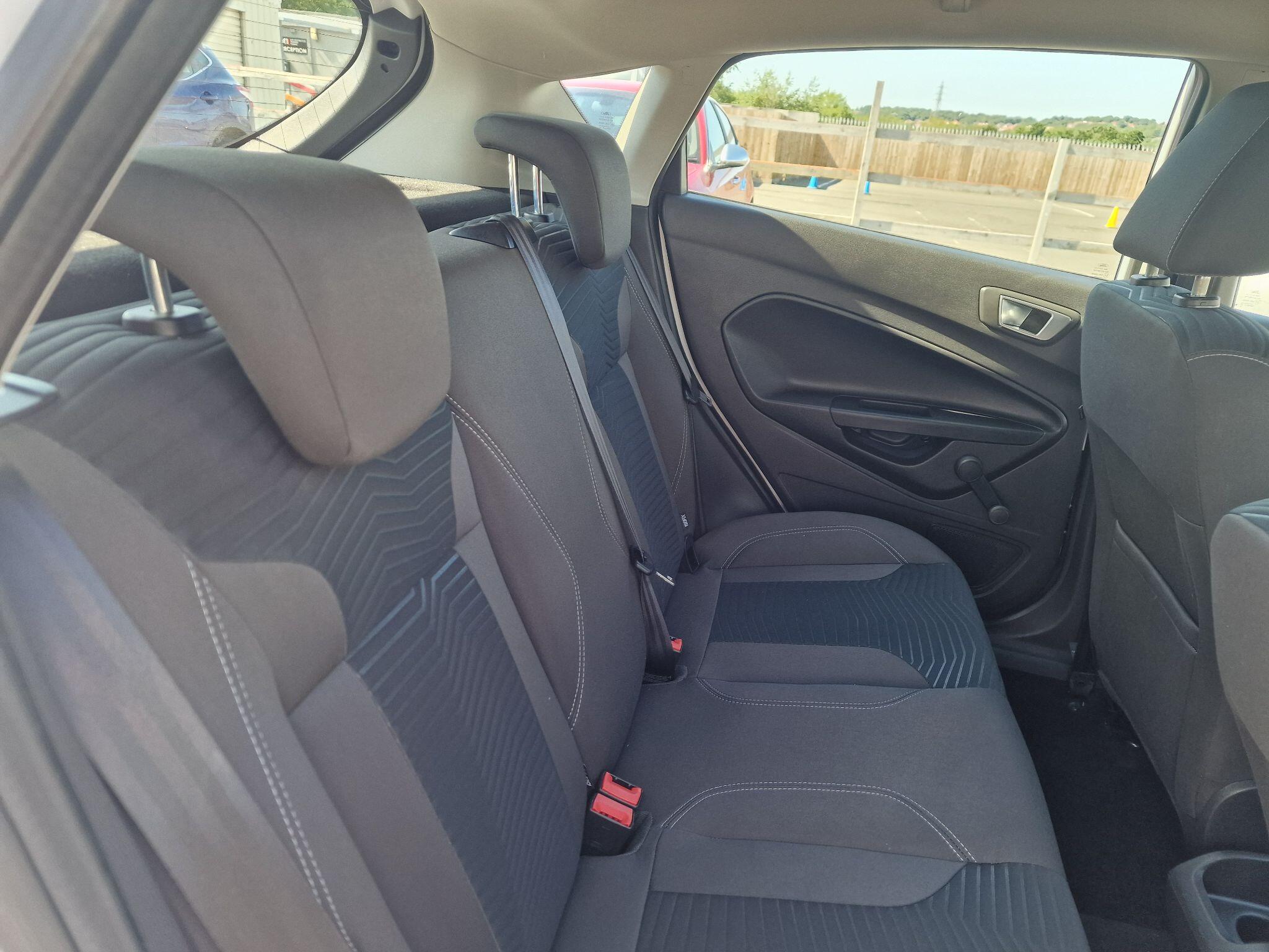 Ford Fiesta view 40