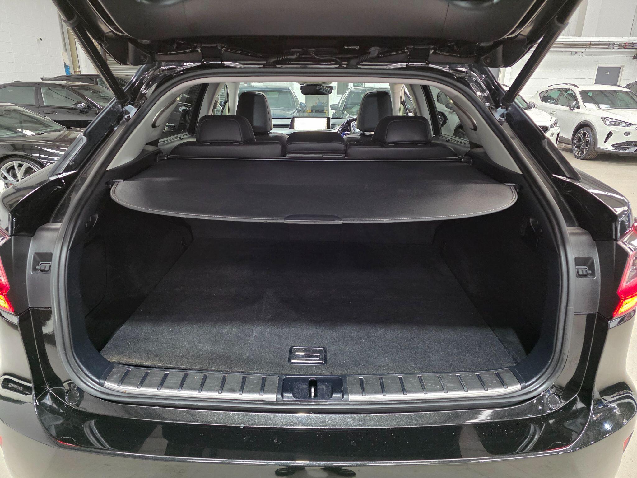Lexus RX view 34