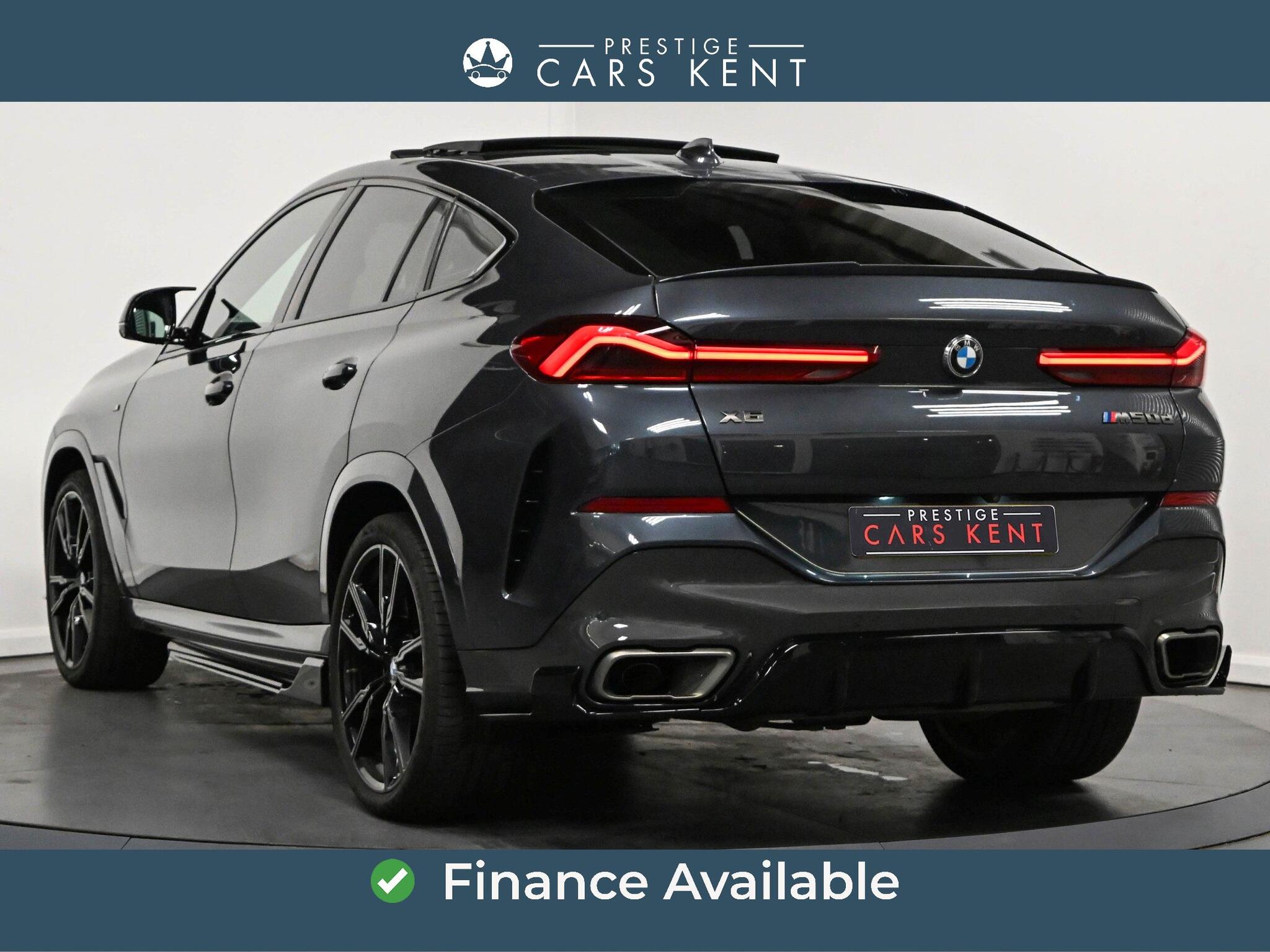 BMW X6 view 3