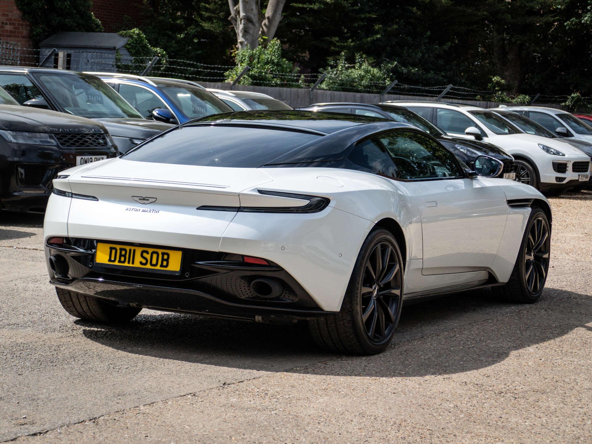 Aston Martin DB11 view 21