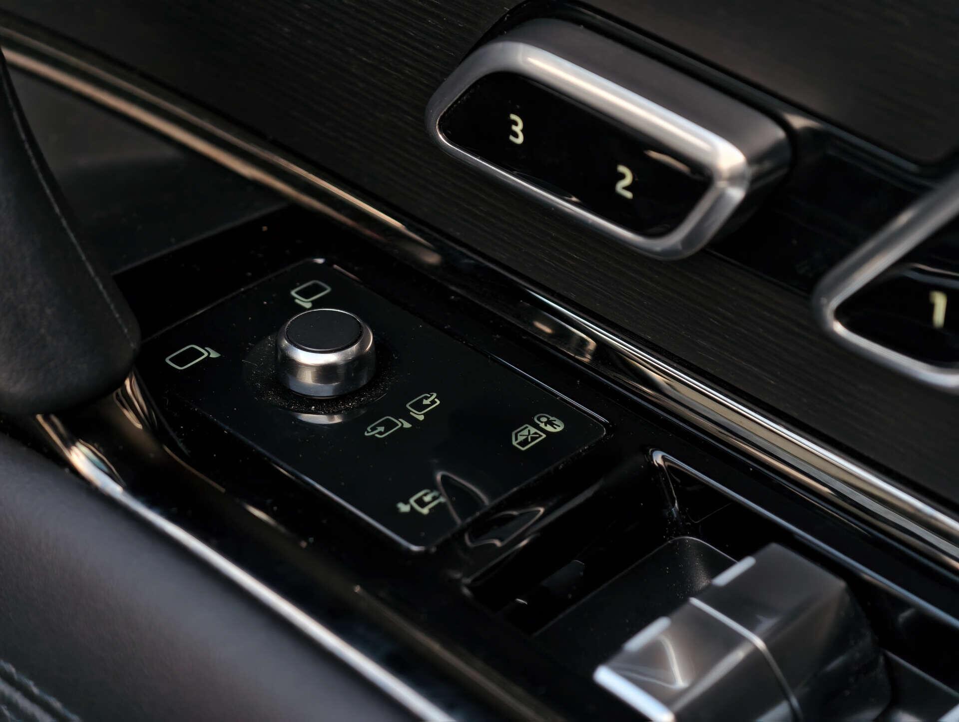 Land Rover Range Rover Sport view 29