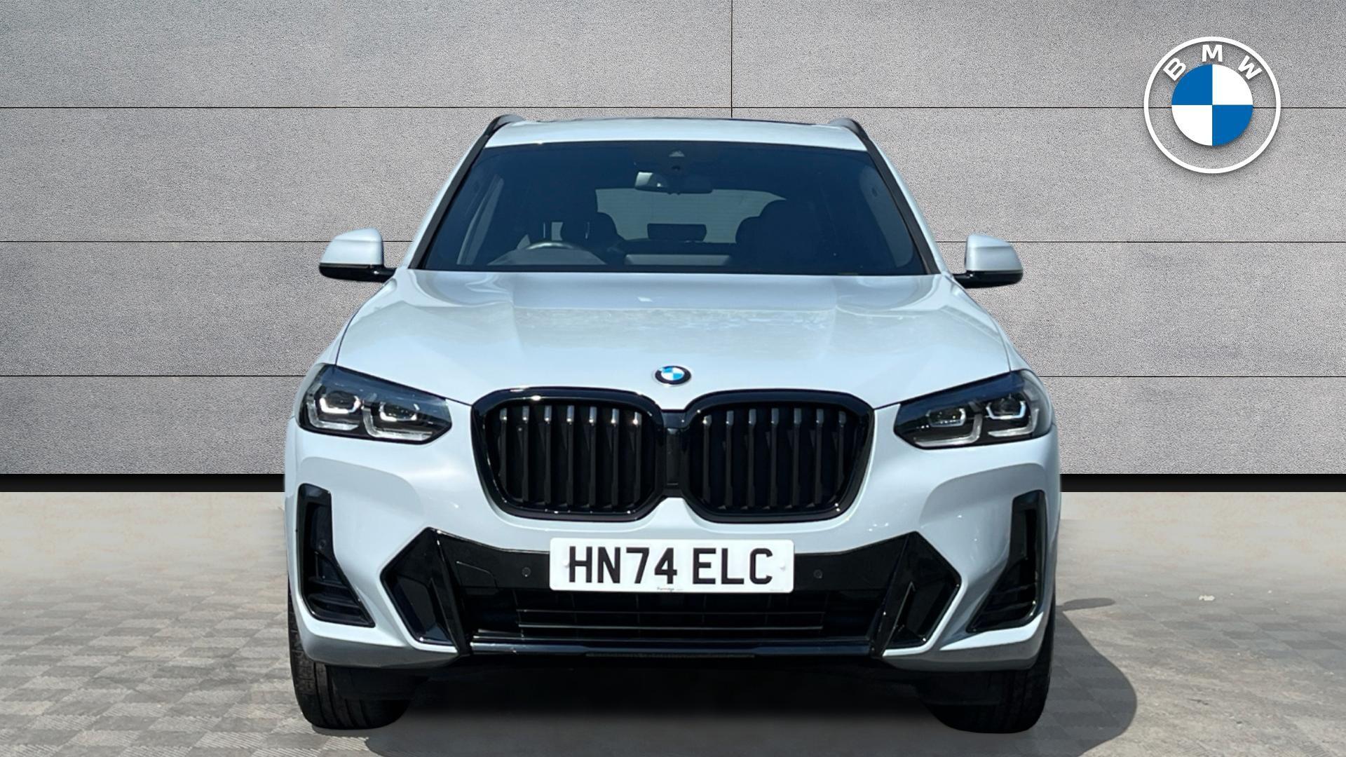 BMW X3 view 16