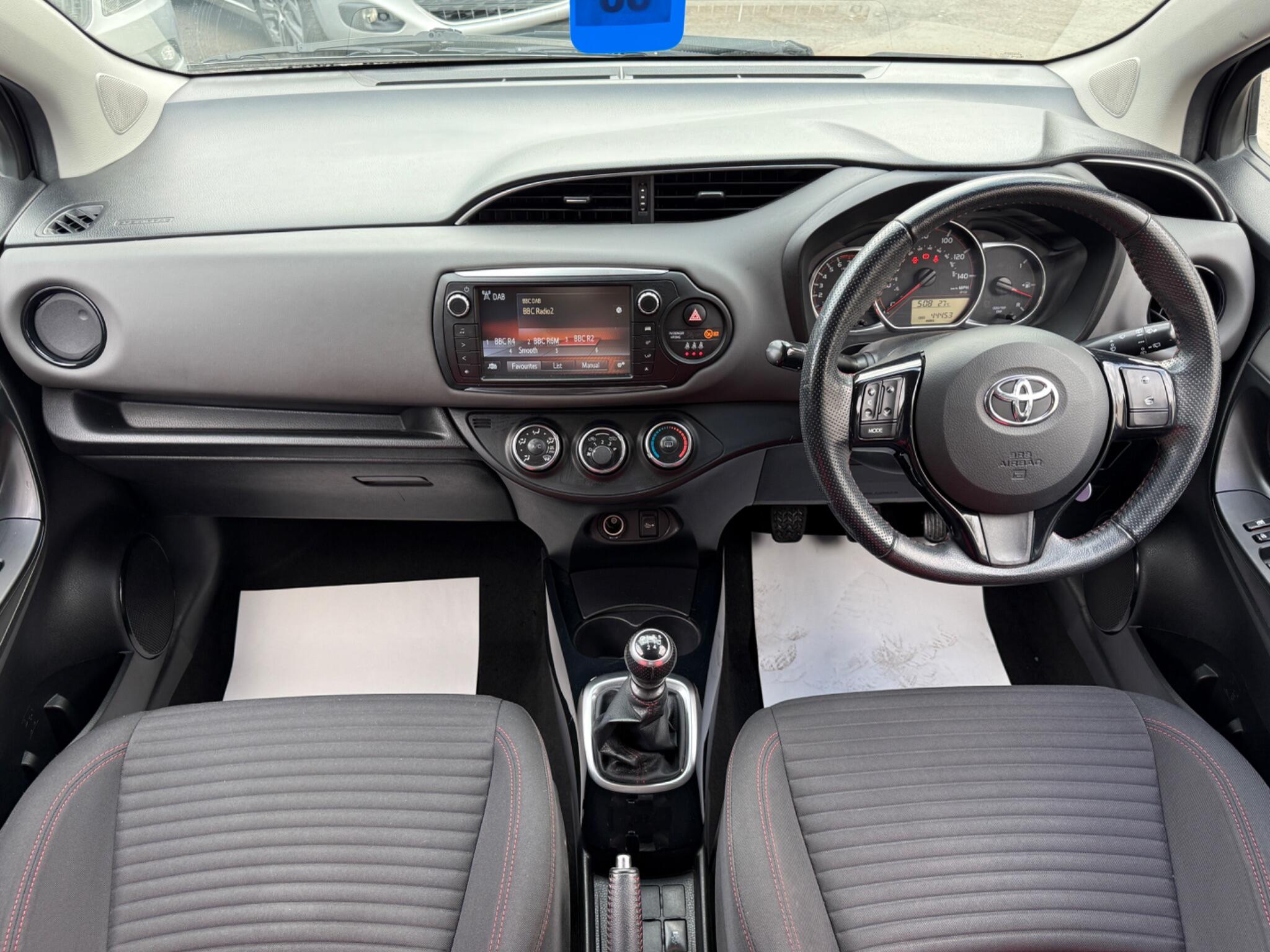 Toyota Yaris - Image 54