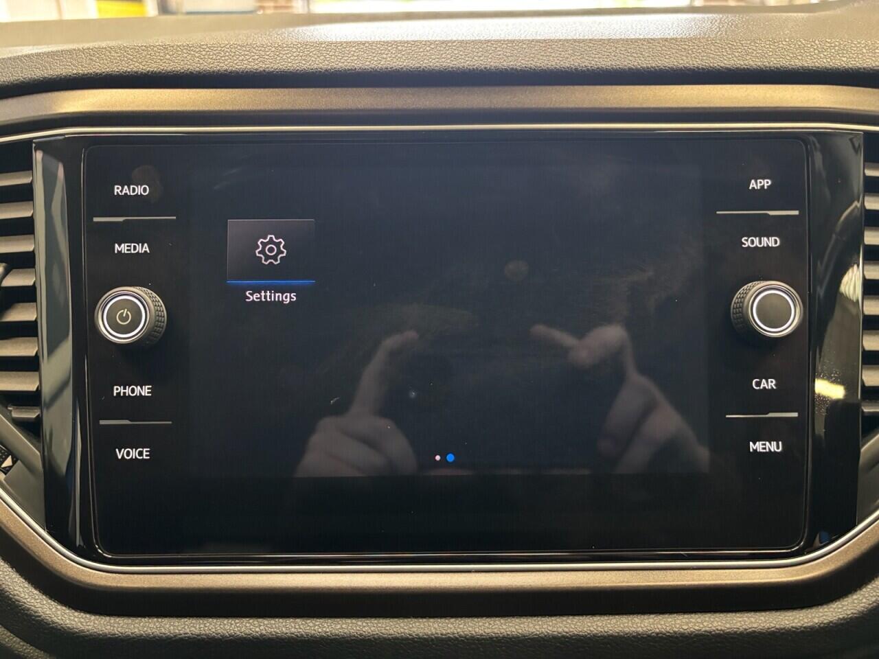 Volkswagen T-Roc view 31