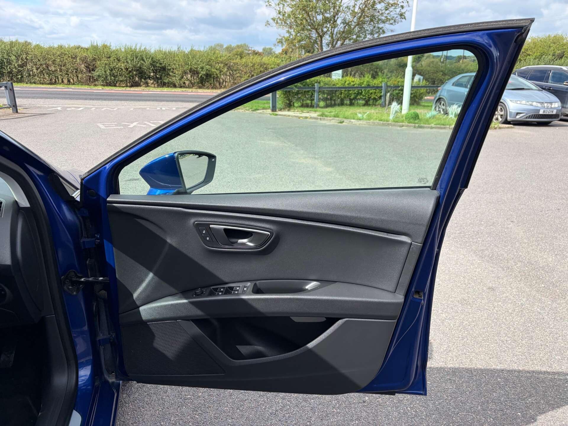 Seat Leon Leon view 34