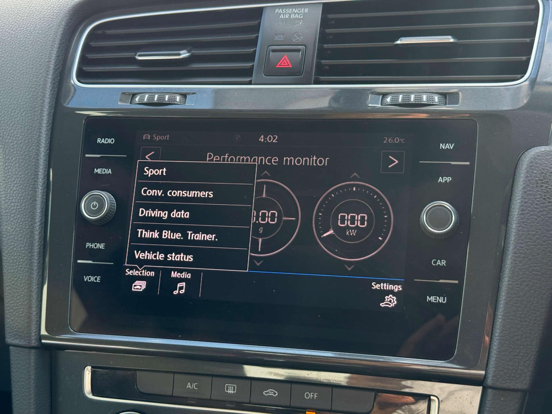 Volkswagen Golf view 69