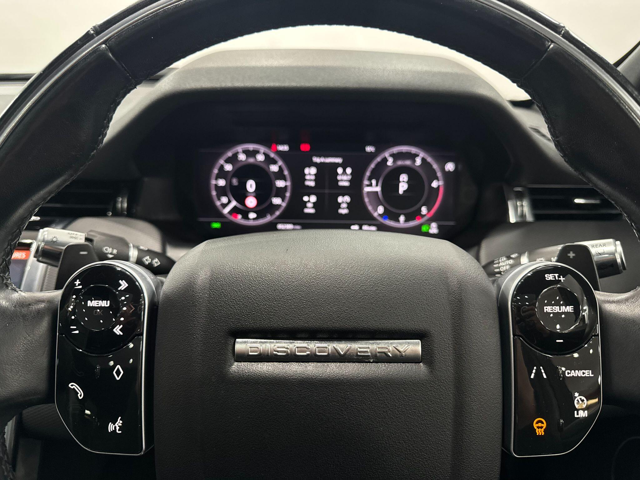 Land Rover Discovery Sport view 33