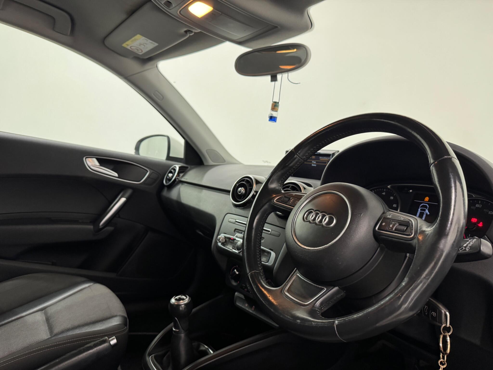 Audi A1 view 11