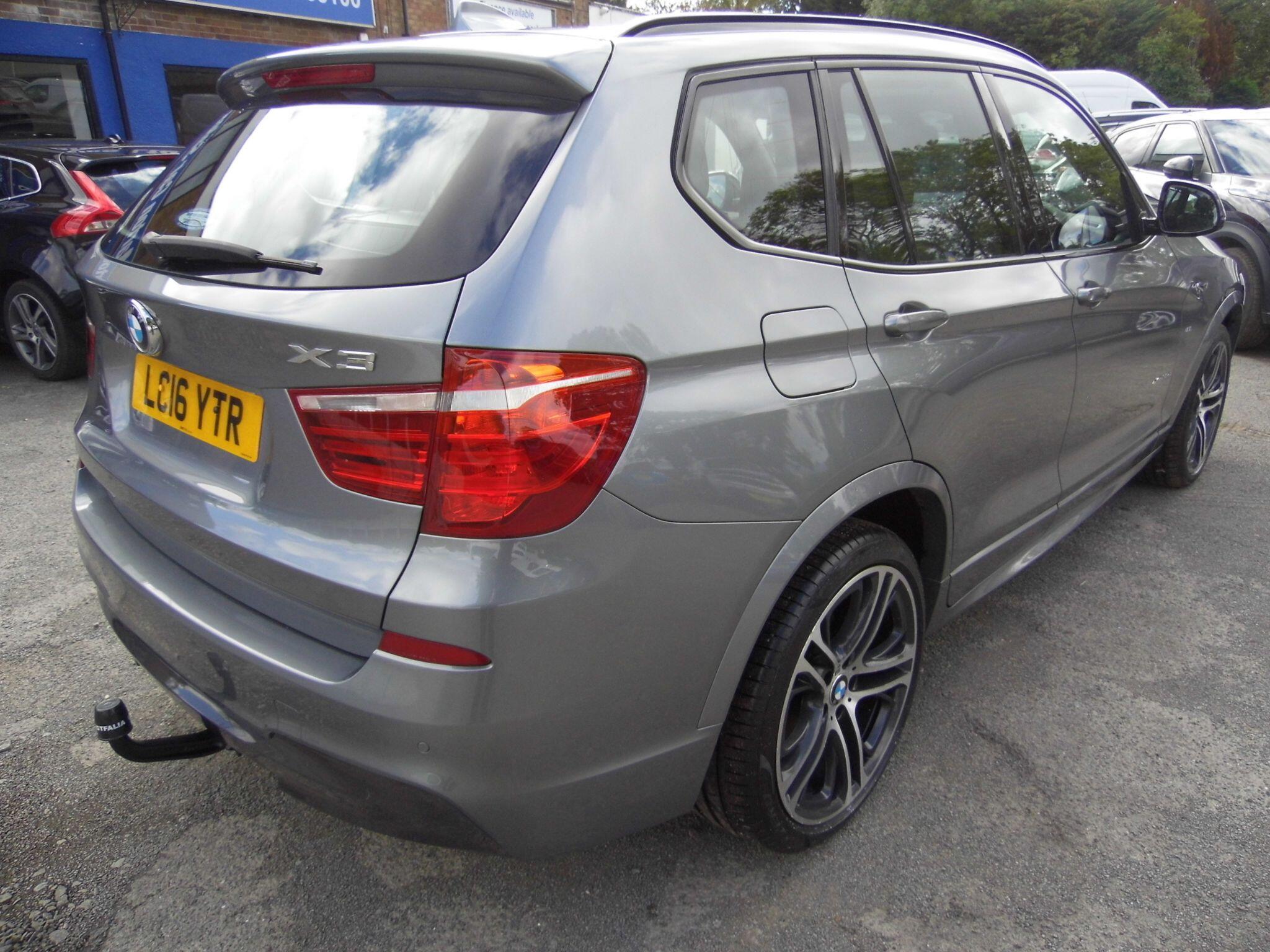 BMW X3 view 7
