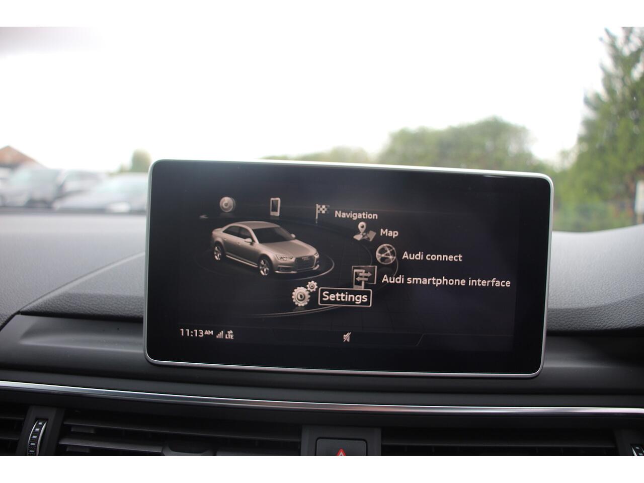 Audi A4 view 22