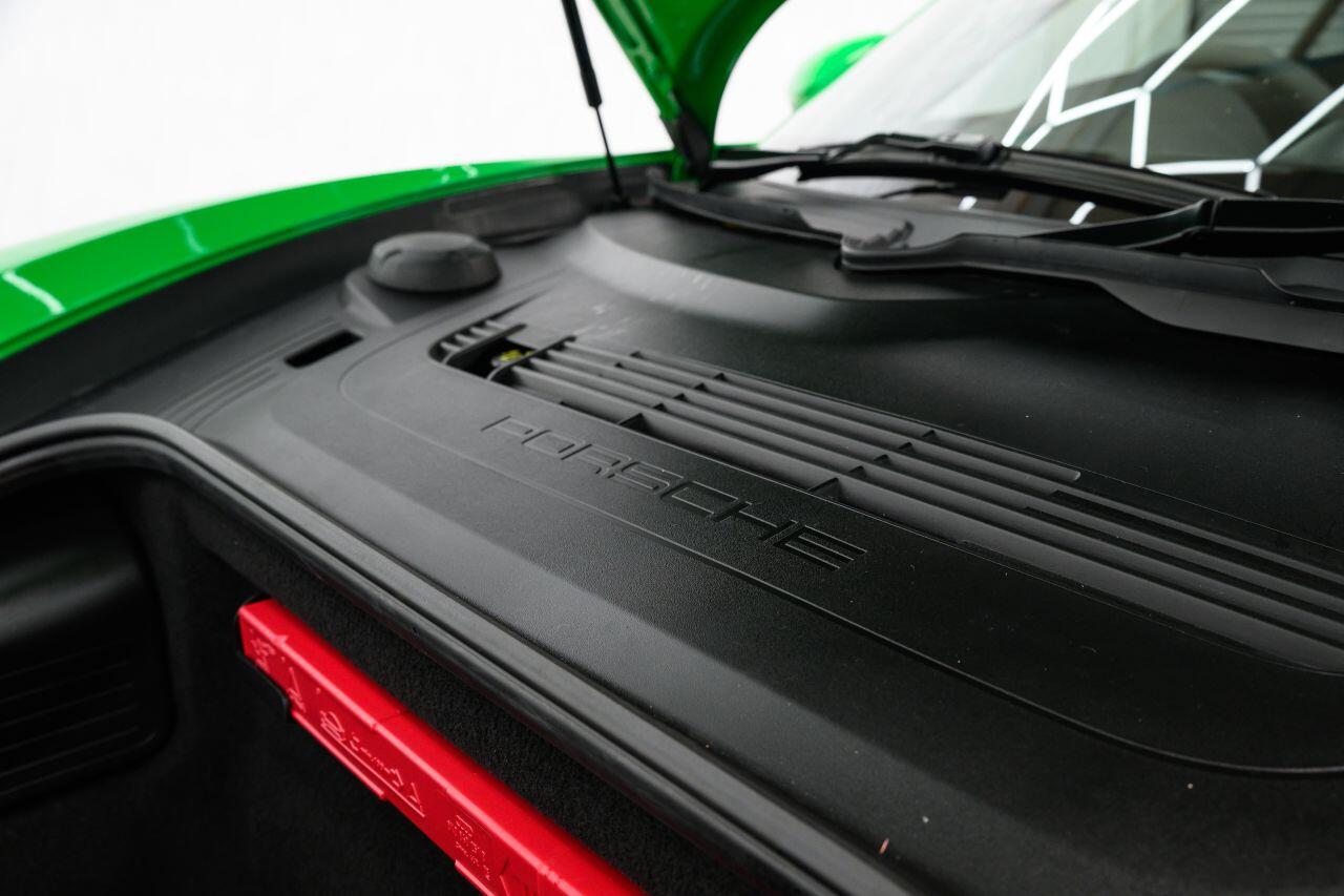 Porsche Cayman view 12