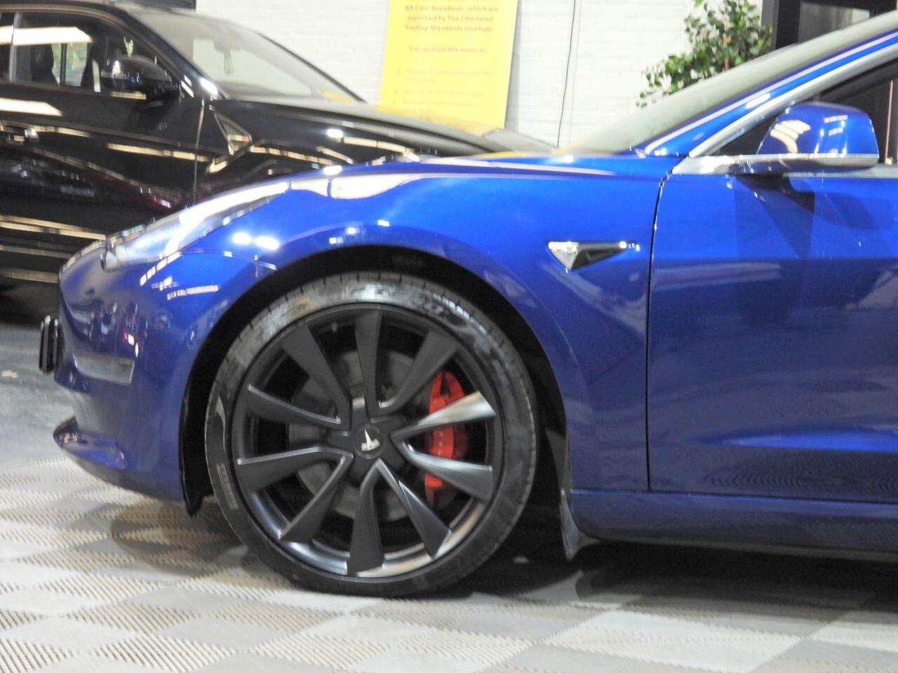 Tesla Model 3 view 33
