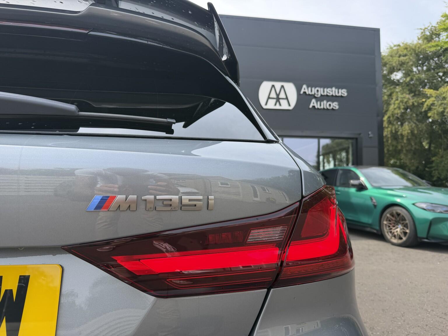 BMW 1 Series view 27