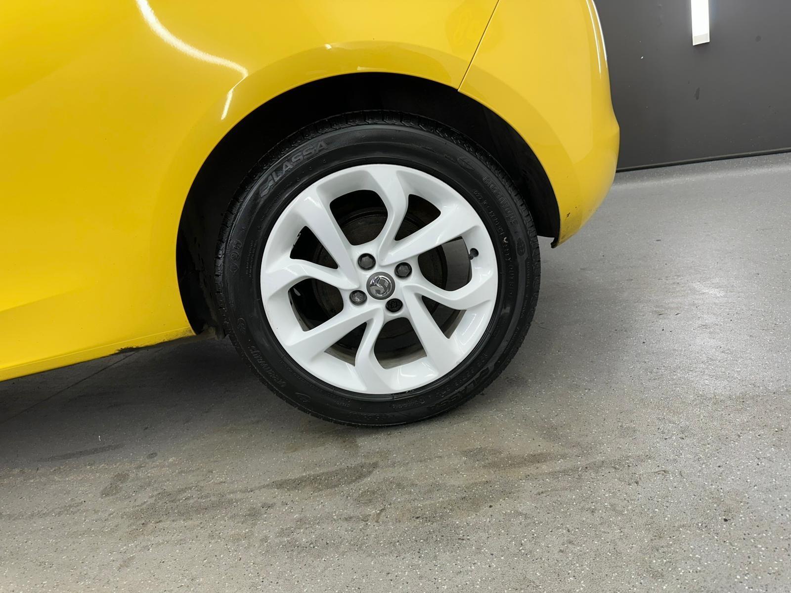 Vauxhall Corsa view 12