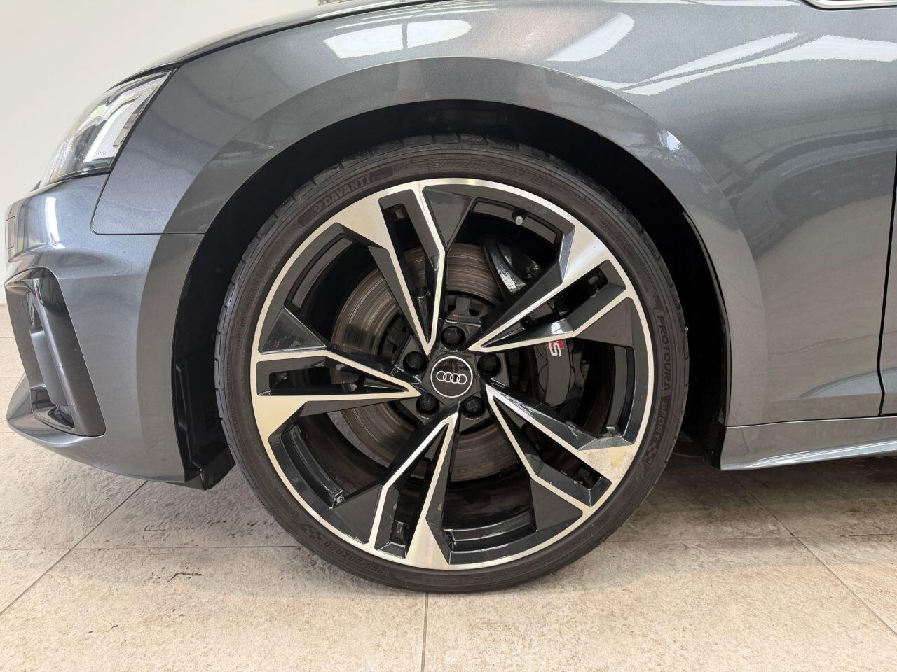 Audi S5 view 15