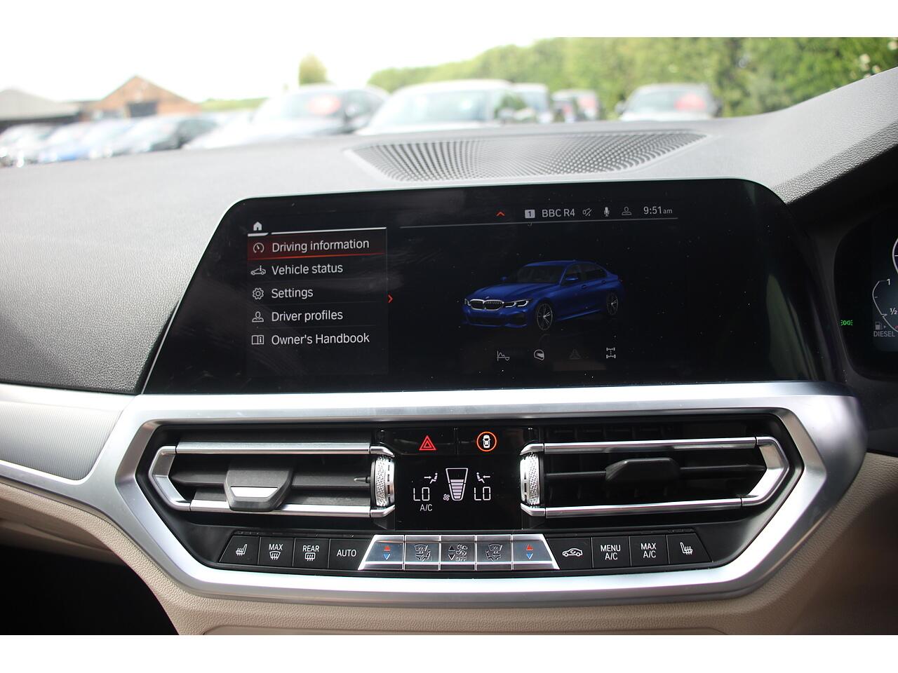 BMW 3 Series view 25