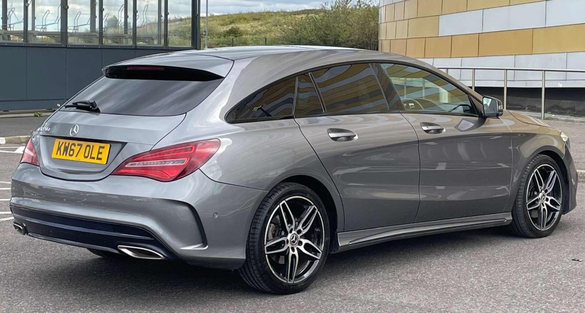 Mercedes-Benz Cla view 28