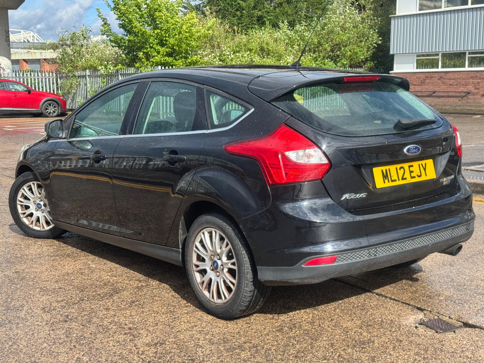 Ford Focus view 4