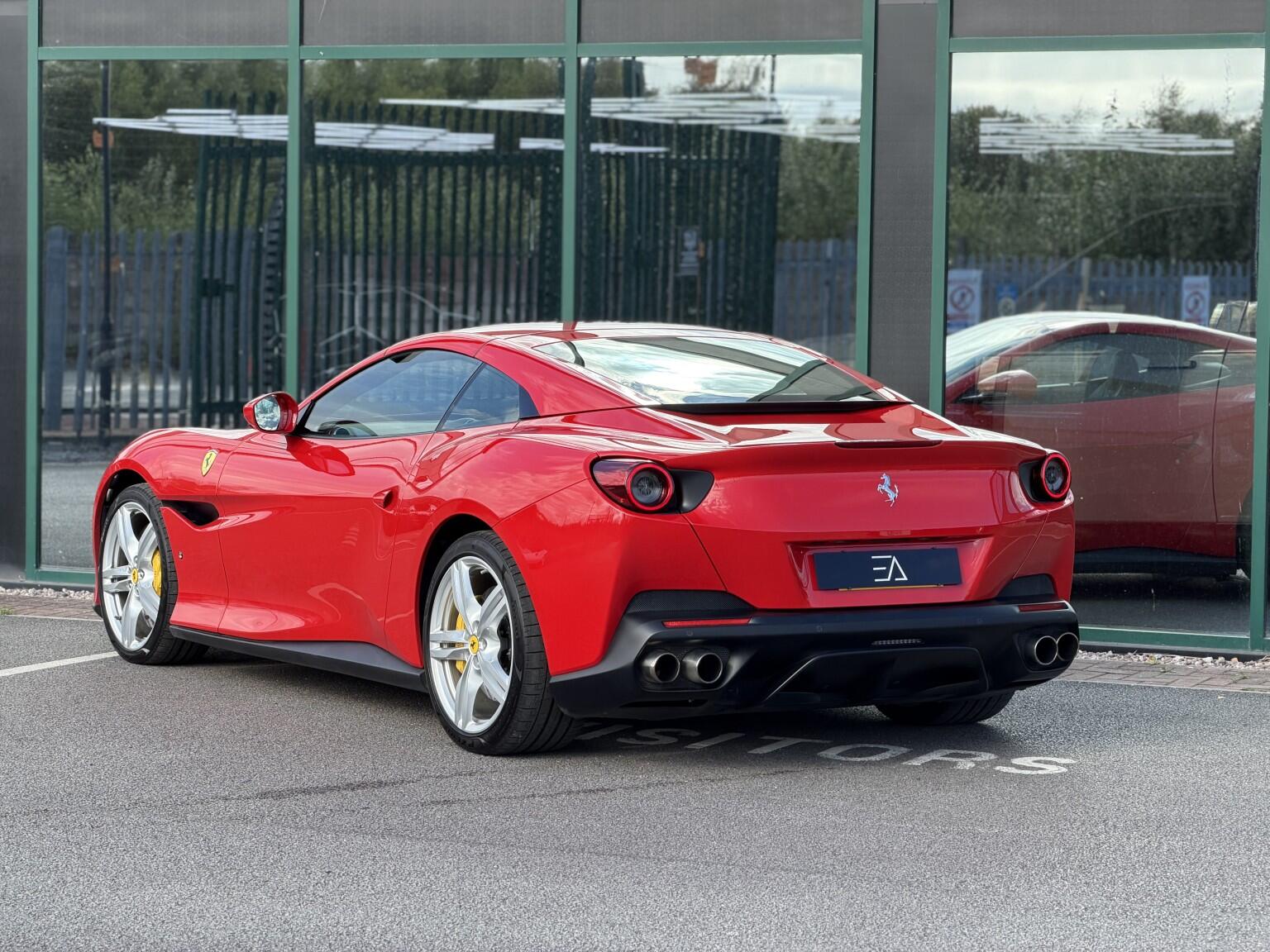 Ferrari Portofino view 25