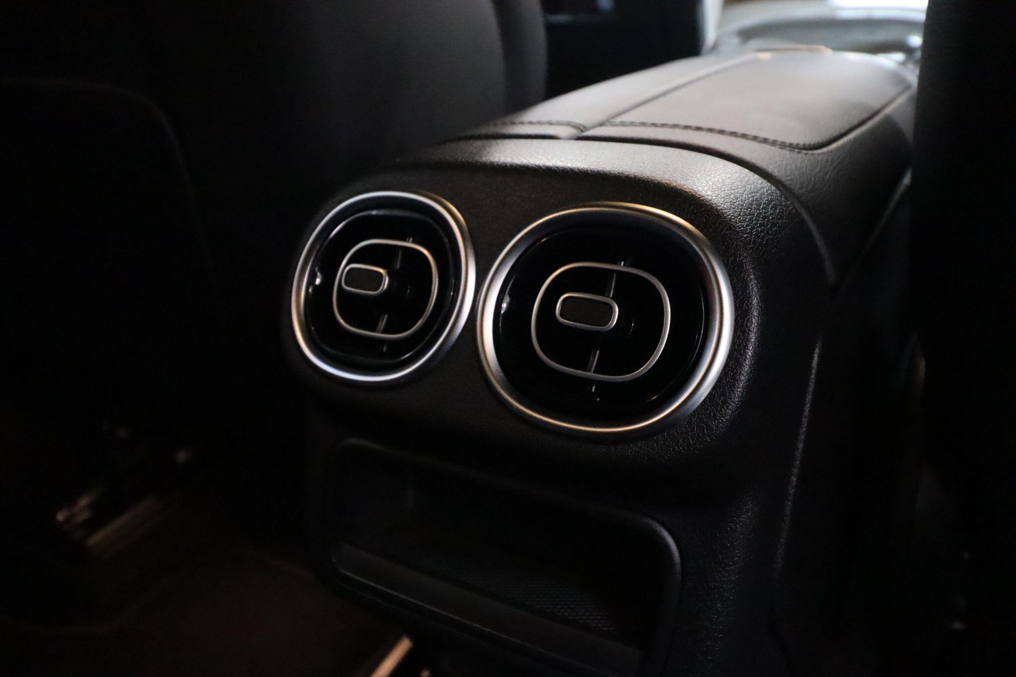 Mercedes-Benz GLC view 50