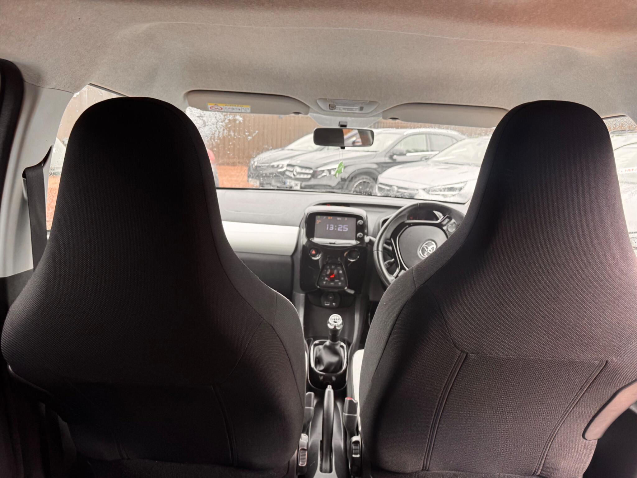Toyota Aygo view 12
