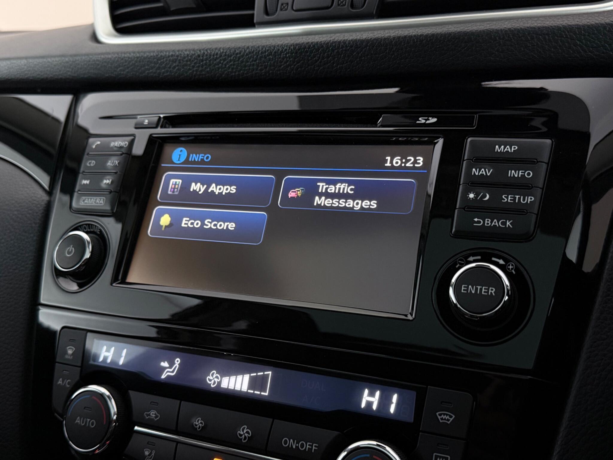 Nissan Qashqai view 25