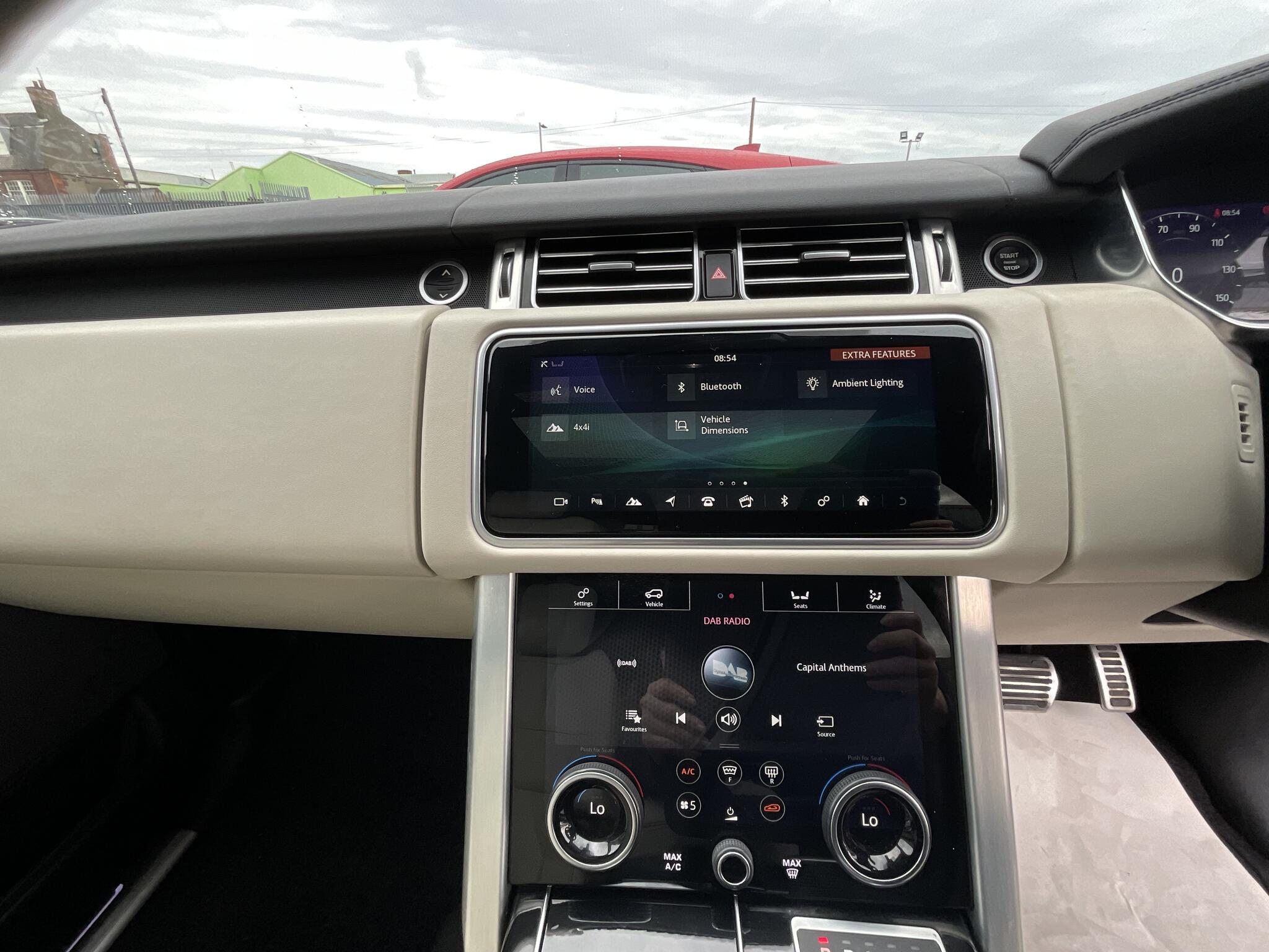 Land Rover Range Rover view 28