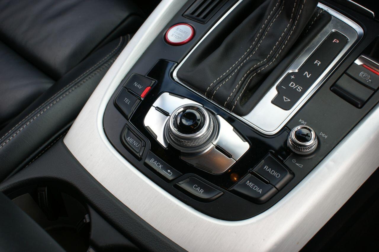 Audi SQ5 view 52