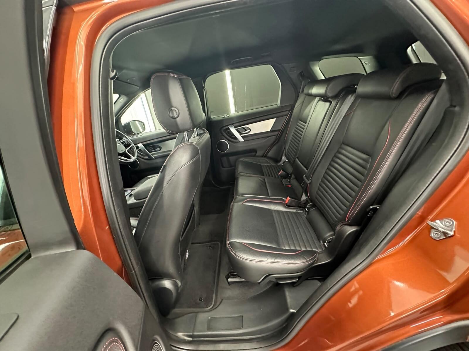 Land Rover Discovery Sport view 29
