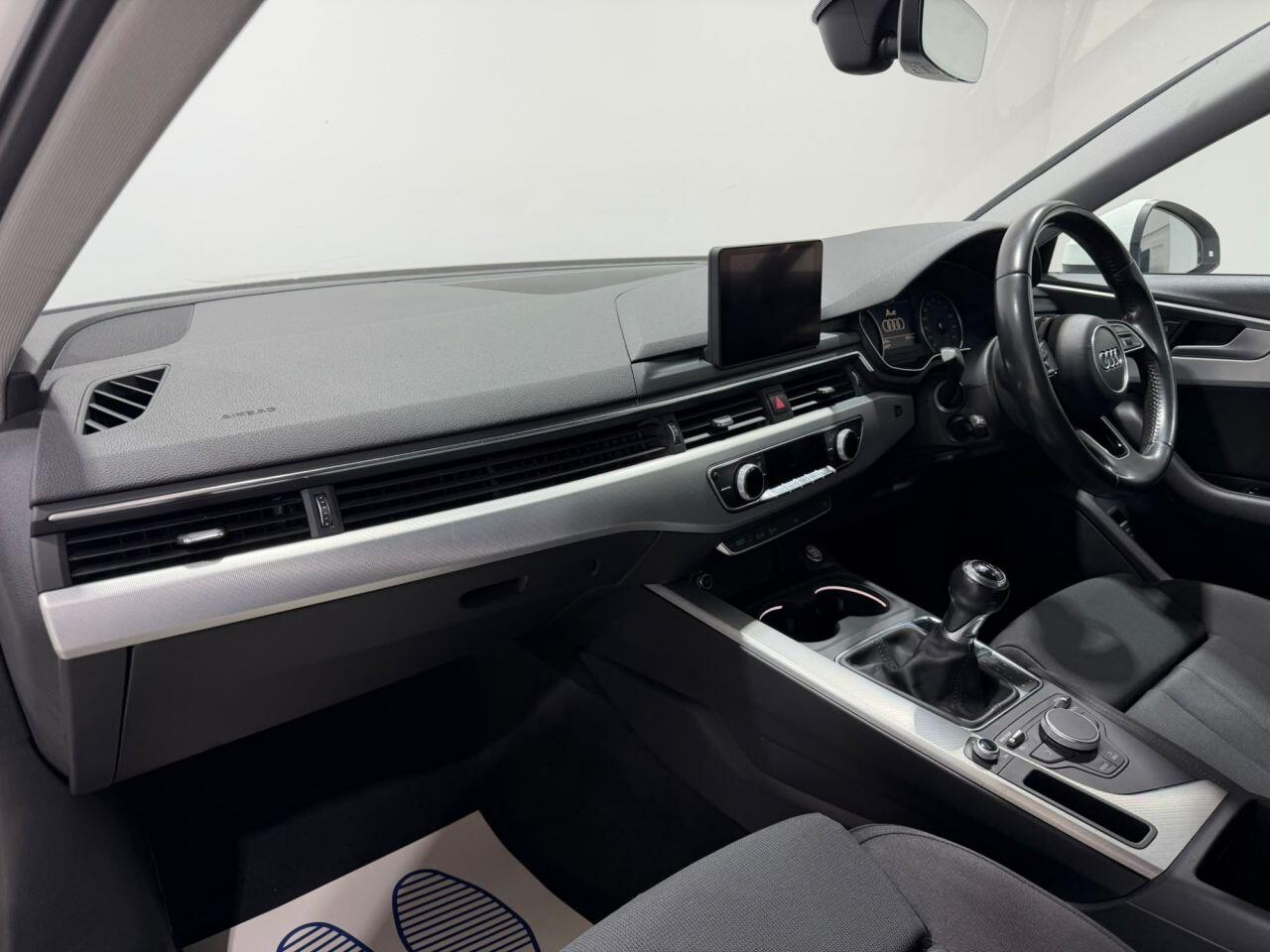 Audi A4 view 17