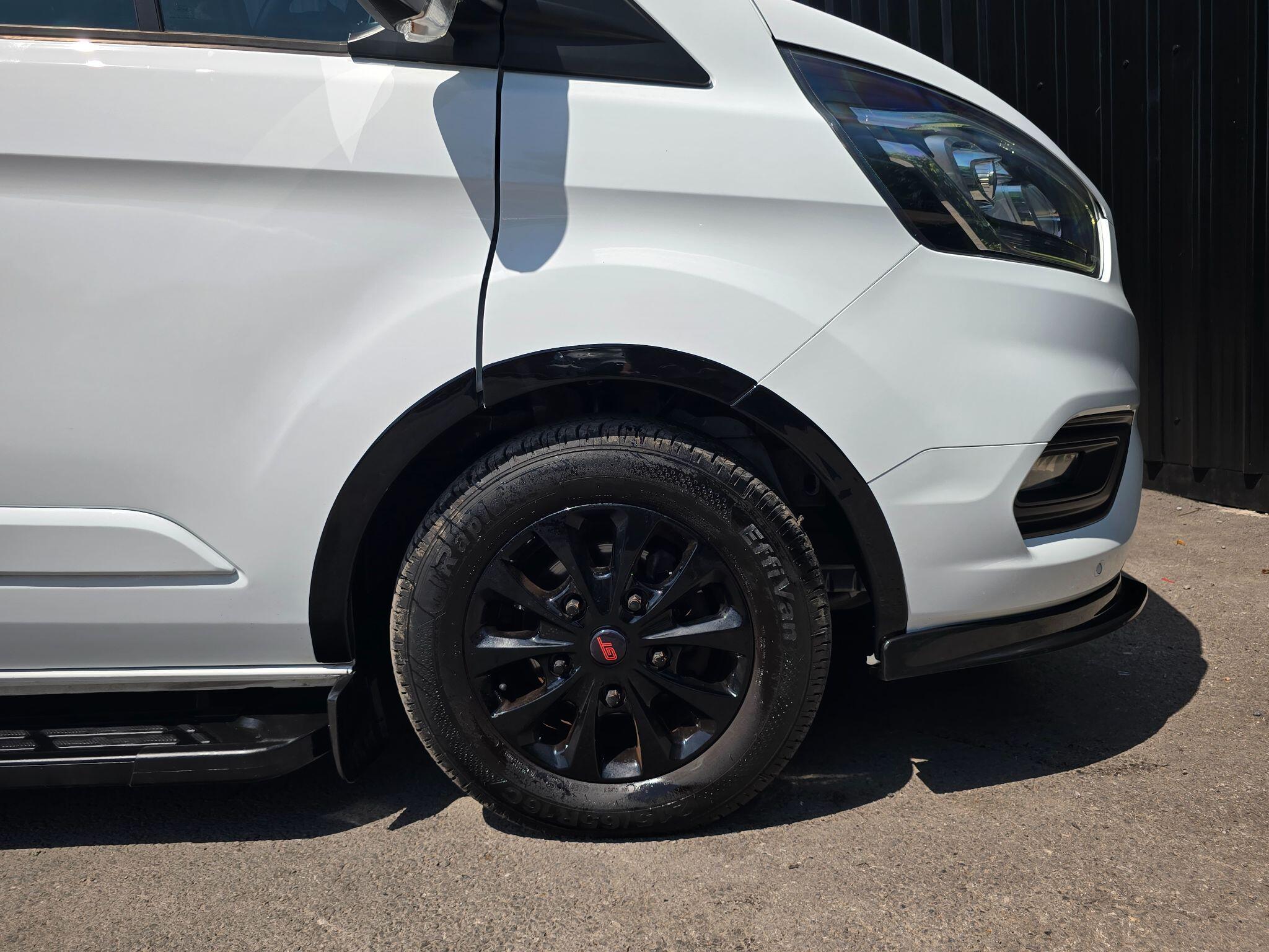 Ford Transit Custom view 50