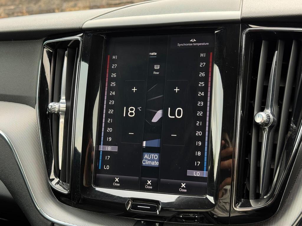 Volvo XC60 view 31