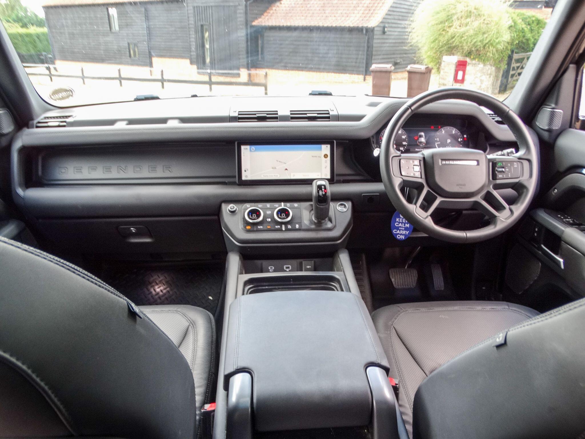 Land Rover Defender view 13