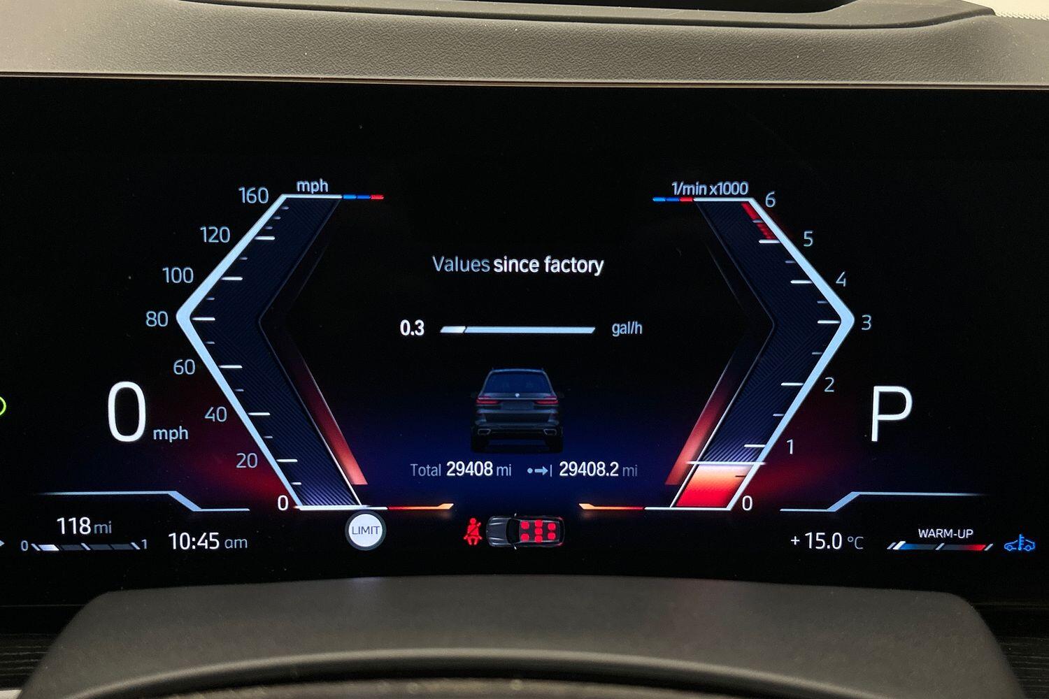 BMW X7 view 10
