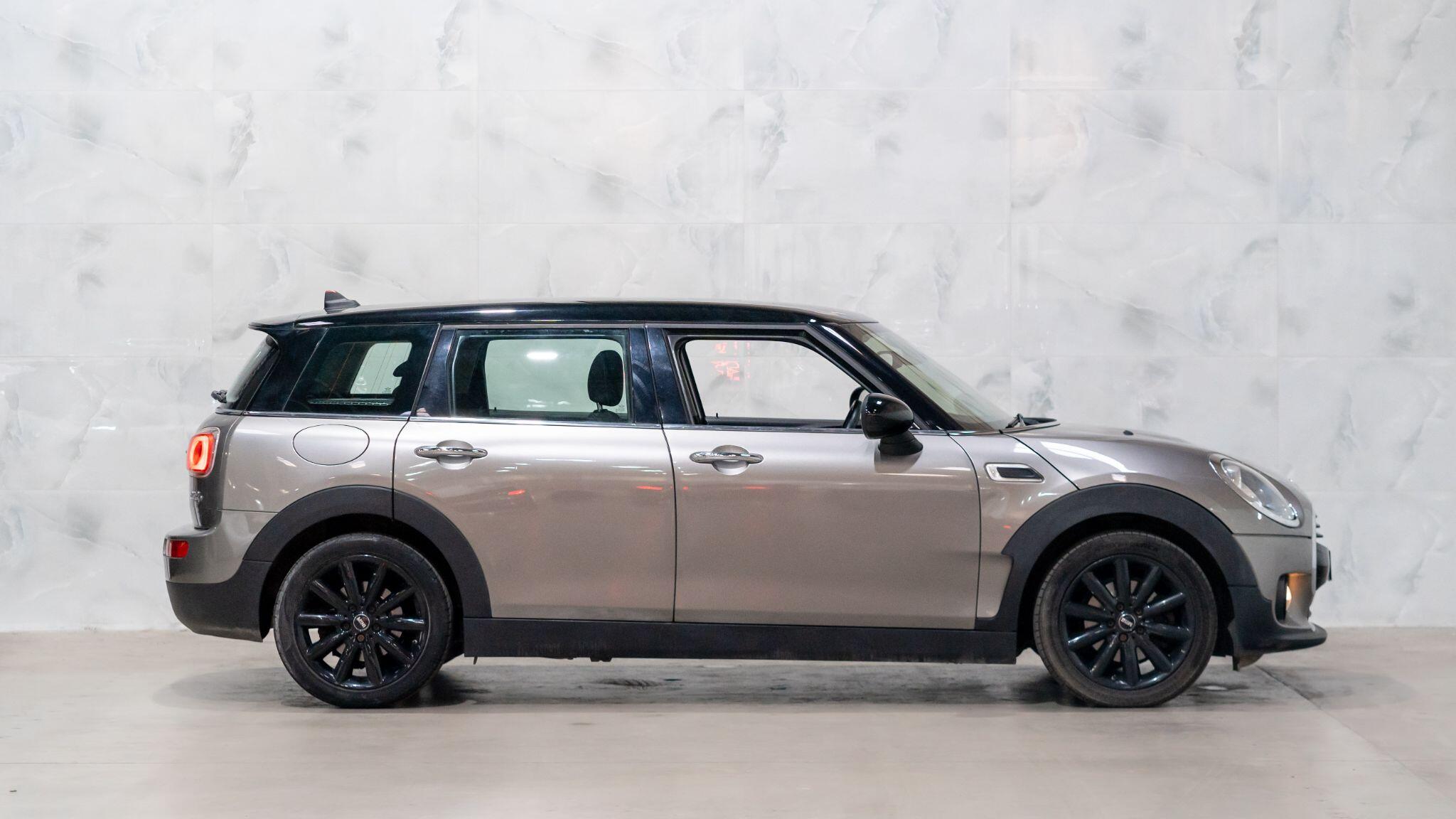 Mini Clubman view 8